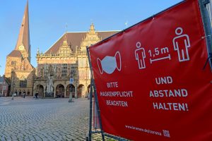 Hinweis auf Maskenpflicht in Bremens Innenstadt