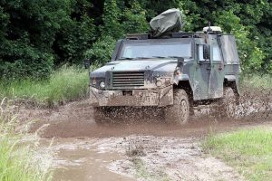 Gepanzertes Bundeswehr-Auto