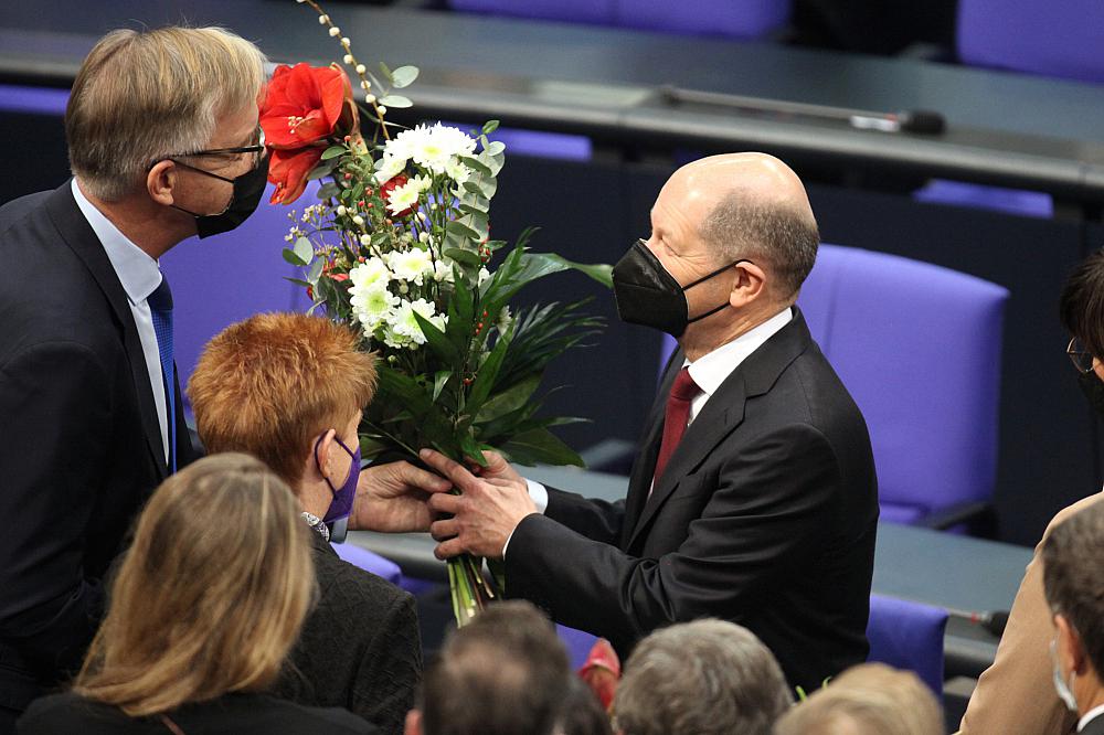 Die Linke gratuliert Olaf Scholz