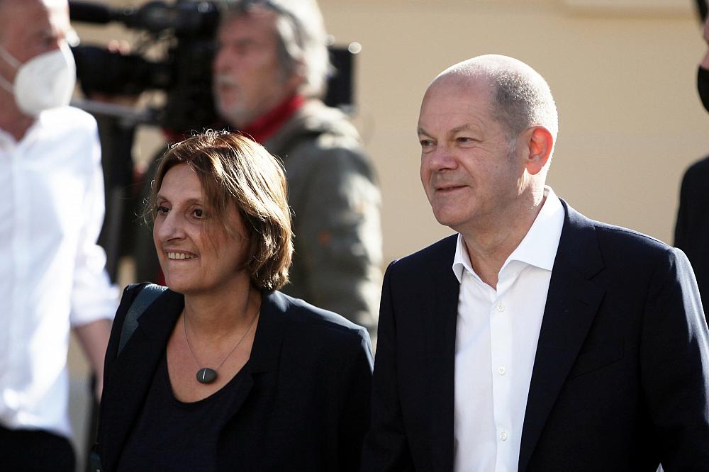 Britta Ernst und Olaf Scholz