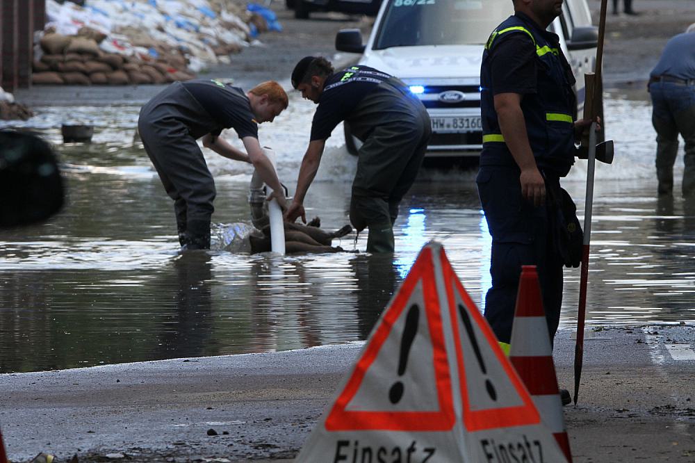 THW-Einsatzkräfte beim Hochwasser