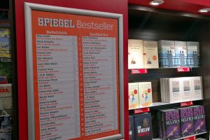 "Spiegel"-Bestsellerliste in einer Buchhandlung