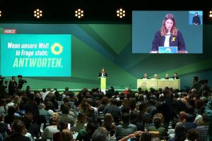 Luisa Neubauer auf Grünen-Parteitag am 16.10.2022