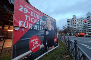 Das 29-Euro-Ticket war das zentrale Wahlkampfthema für die Berliner SPD vor der Wiederholungswahl 2023 (Archiv)