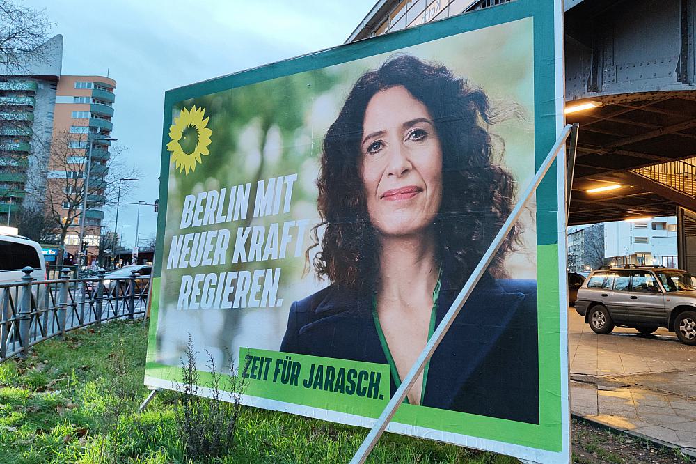 Grünen-Plakat zur Wiederholungswahl in Berlin am 12.02.2023