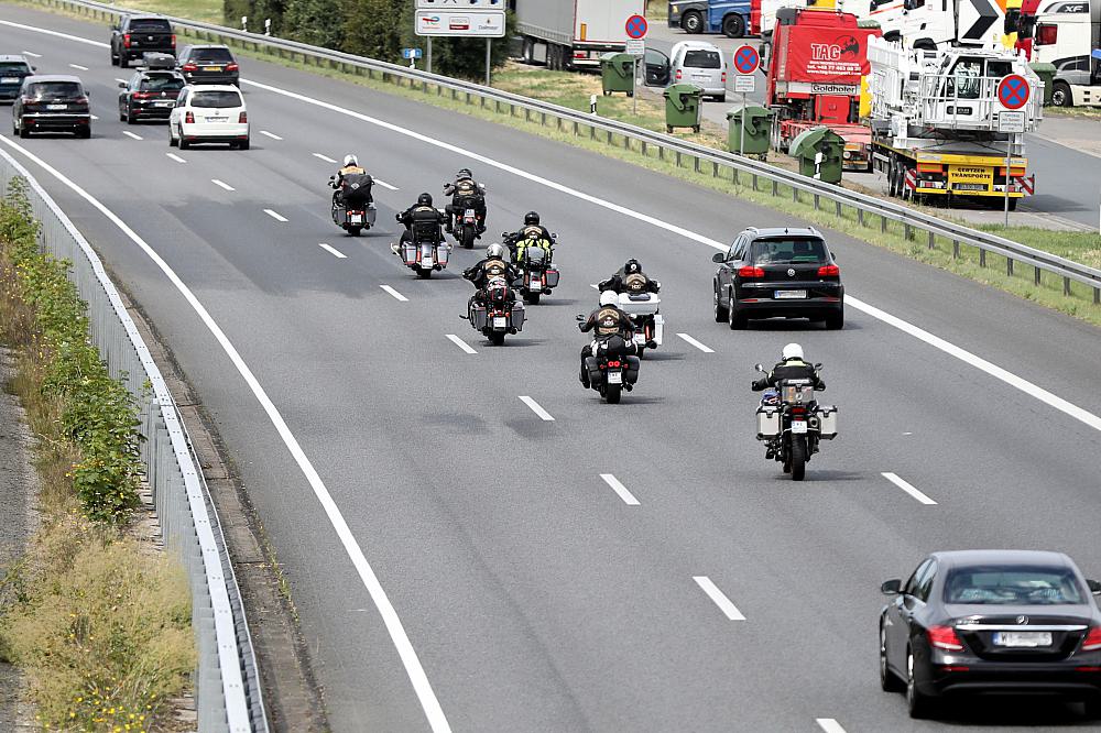 Harley-Fahrer auf der Autobahn (Archiv)