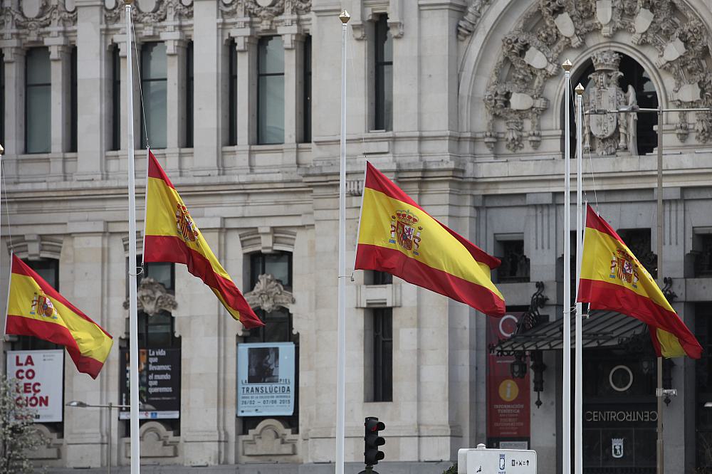 Spanische Fahnen (Archiv)