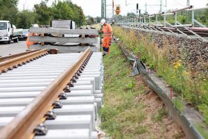 Bauarbeiten an einer Bahnstrecke (Archiv)