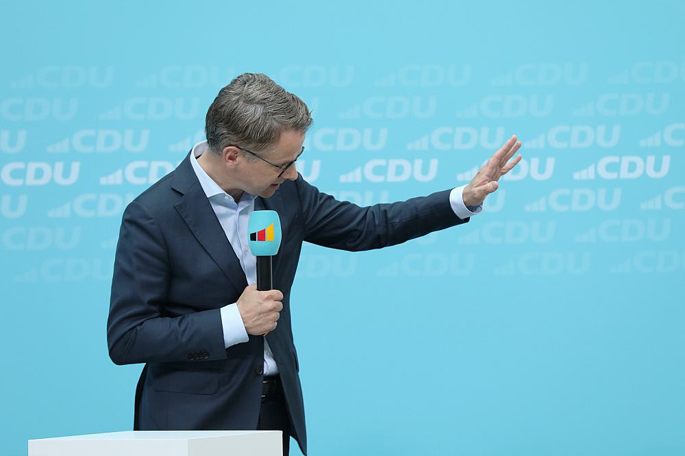 CDU-Generalsekretär Linnemann bei Vorstellung des neuen Logos