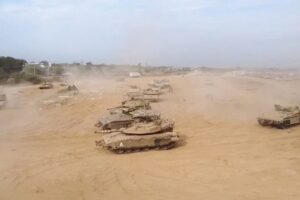 Israelische Panzer am oder im Gazastreifen