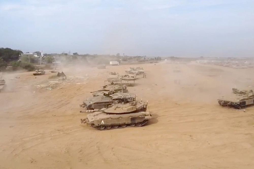 Israelische Panzer am oder im Gazastreifen