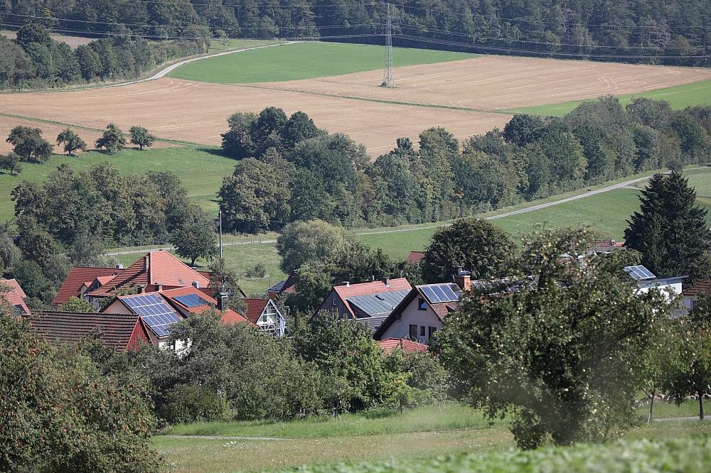 Häuser in einem Dorf (Archiv)