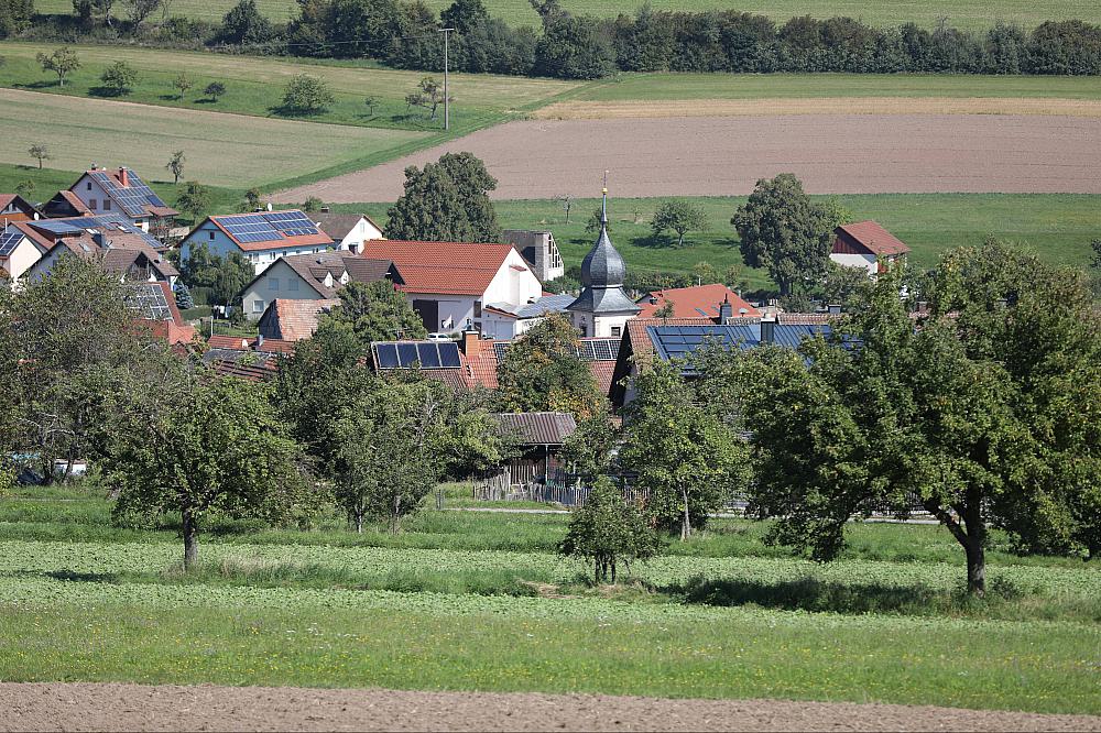 Häuser in einem Dorf (Archiv)