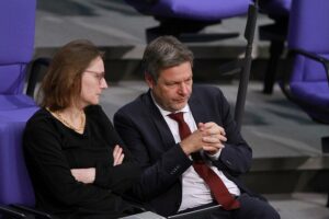 Lisa Badum und Robert Habeck (Archiv)
