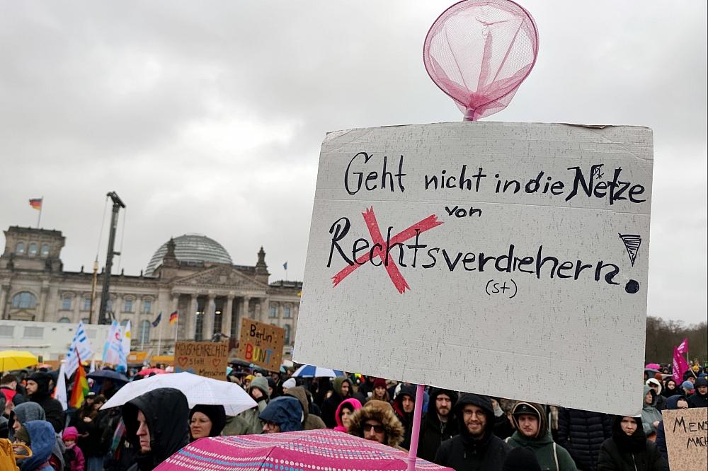 Demo gegen Rechtsextremismus (Archiv)