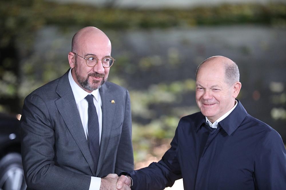 Charles Michel und Olaf Scholz (Archiv)