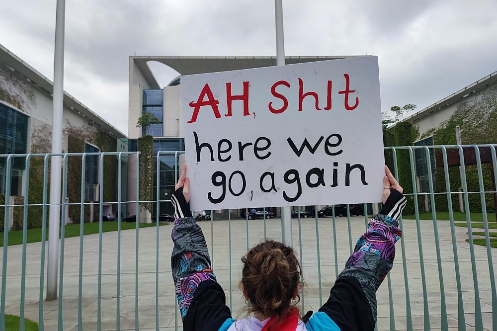 Protest gegen georgisches "Agentengesetz" vor dem Kanzleramt (Archiv)