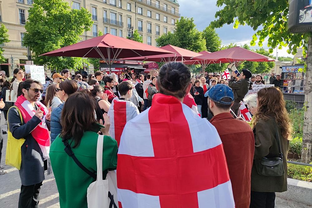 Demo gegen "Agentengesetz" in Georgien (Archiv)