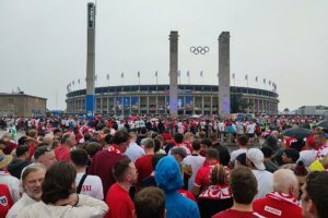 Fans am Olympiastadion