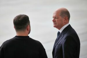 Wolodymyr Selenskyj und Olaf Scholz (Archiv)