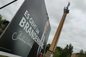 SPD-Wahlplakat mit Dietmar Woidke zur Landtagswahl in Brandenburg (Archiv)