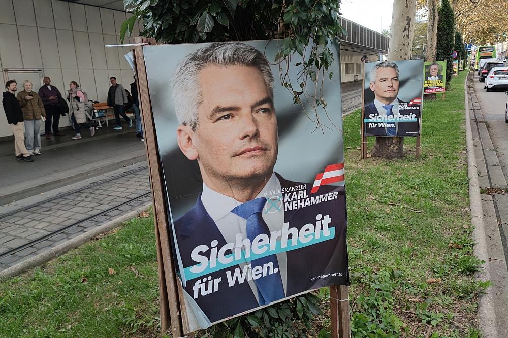 Wahlplakate zur Nationalratswahl 2024 in Österreich am 28.09.2024