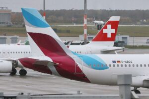 Flugzeuge von Eurowings und Swissair (Archiv)