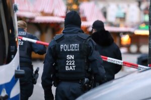 Polizei am Anschlagsort in Magdeburg am 21.12.2024