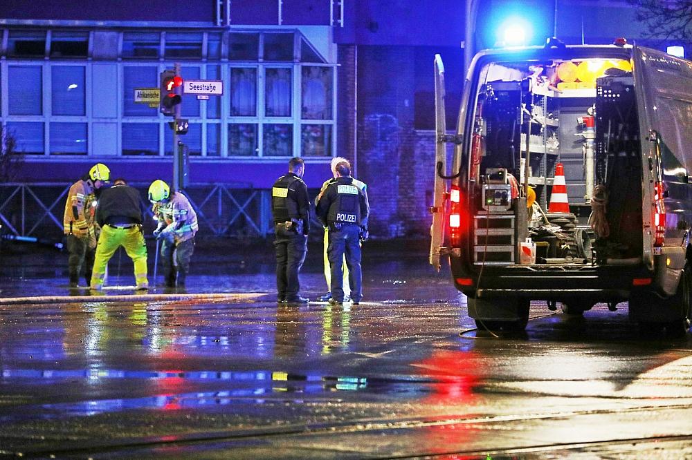 Wasserrohrbruch in der Seestraße in Berlin am 31.12.2024