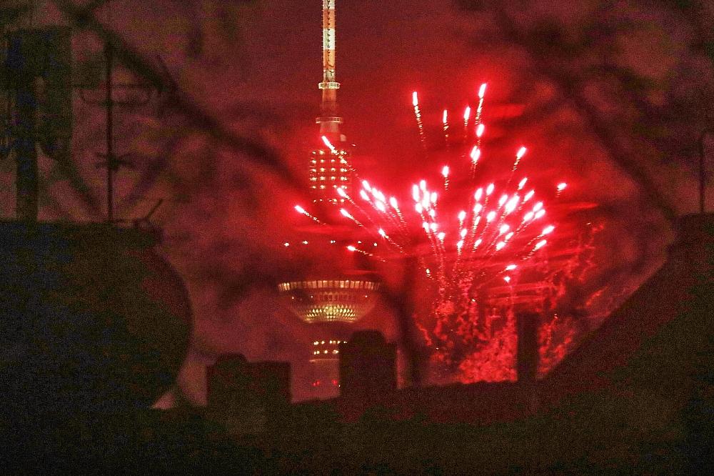 Silvesterfeuerwerk am Berliner Fernsehturm