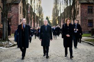 Olaf Scholz im KZ Auschwitz am 27.01.2025