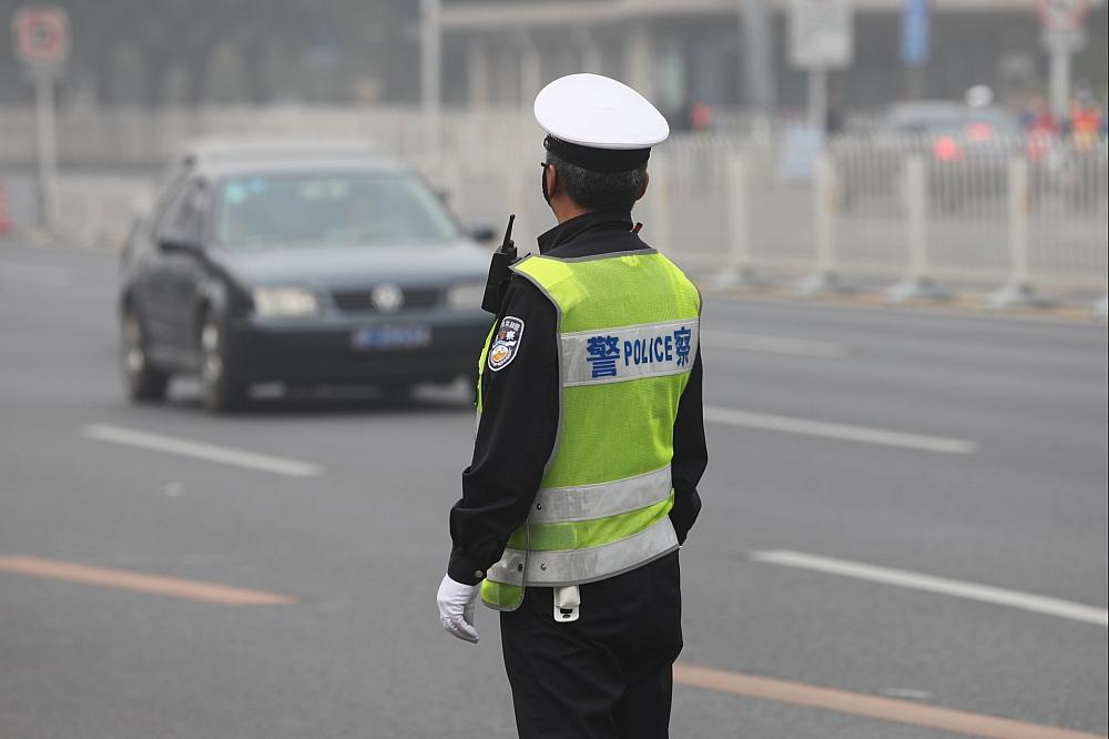 Polizist in China (Archiv)