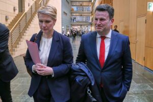 Manuela Schwesig und Hubertus Heil nach Ende der ersten Sondierungsrunde am 28.02.2025