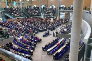 Bundestag entscheidet über Grundgesetzänderung am 18.03.2025