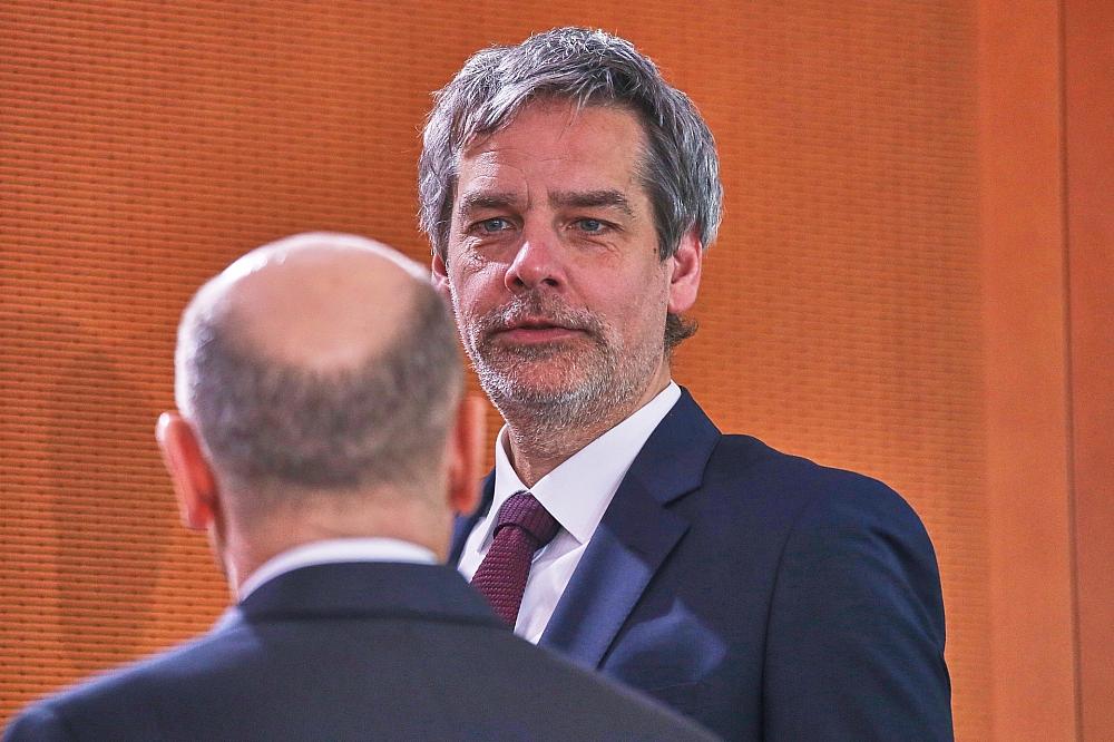 Olaf Scholz und Steffen Hebestreit (Archiv)
