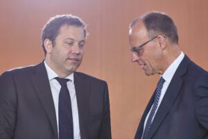 Lars Klingbeil und Friedrich Merz (Archiv)