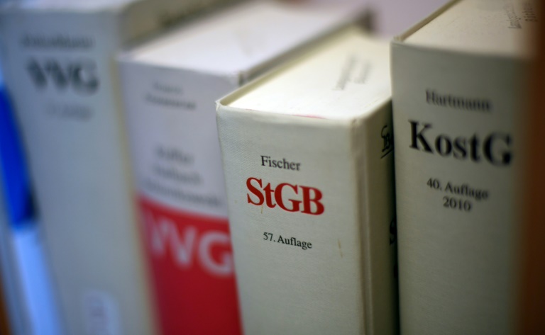 Frau aus Dresden soll im Darknet Mord in Auftrag gegeben haben