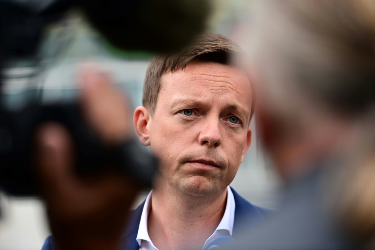 Hans kurz vor Landtagswahl im Saarland mit Coronavirus infiziert