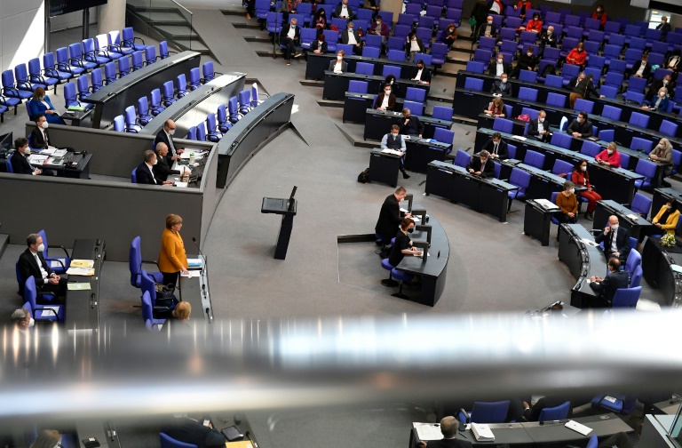 Geschlechtsangleichende Behandlungen bei Kindern nur unter engen Voraussetzungen