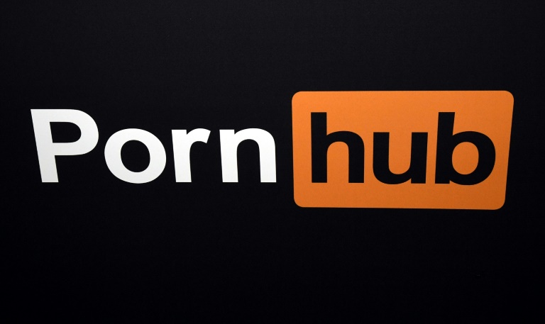 Dutzende Frauen verklagen Pornhub wegen Filmen von sexueller Gewalt