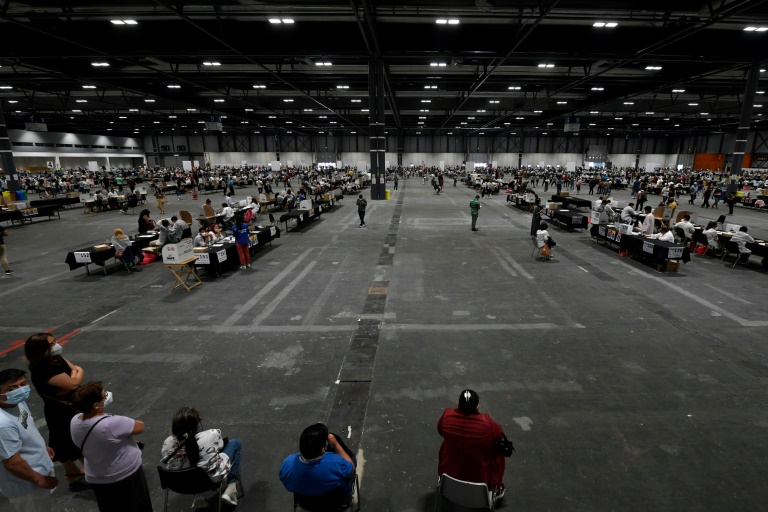 Stichwahl um Präsidentschaftswahl in Peru begonnen