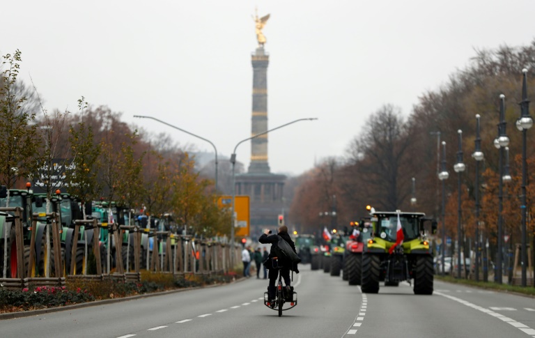 Hoher Sachschaden: Diebe entwenden Kupfer-Dachplatten an Berliner Siegessäule