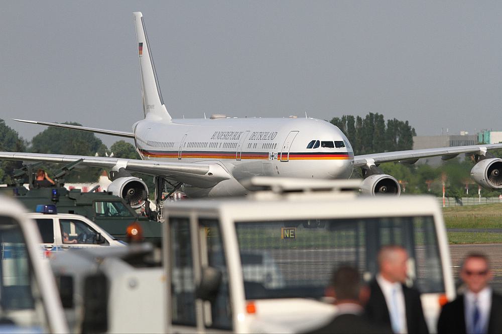 Linke und Steuerzahlerbund für geringere Nutzung der Flugbereitschaft