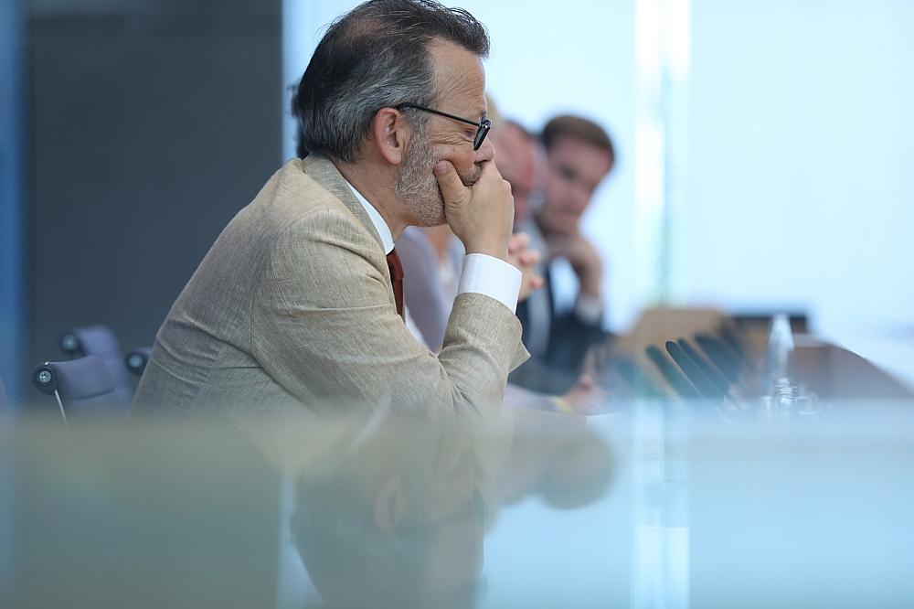 Fricke kritisiert Union für Verzögerung des Haushalts im Bundesrat