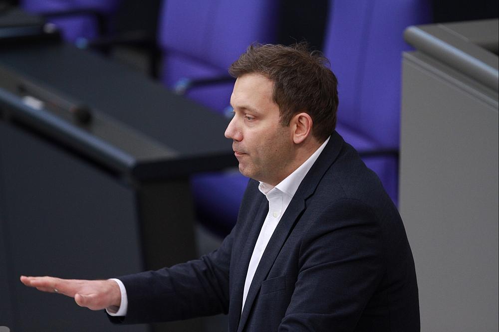 Klingbeil hält Trump für ein „Sicherheitsrisiko für Europa“