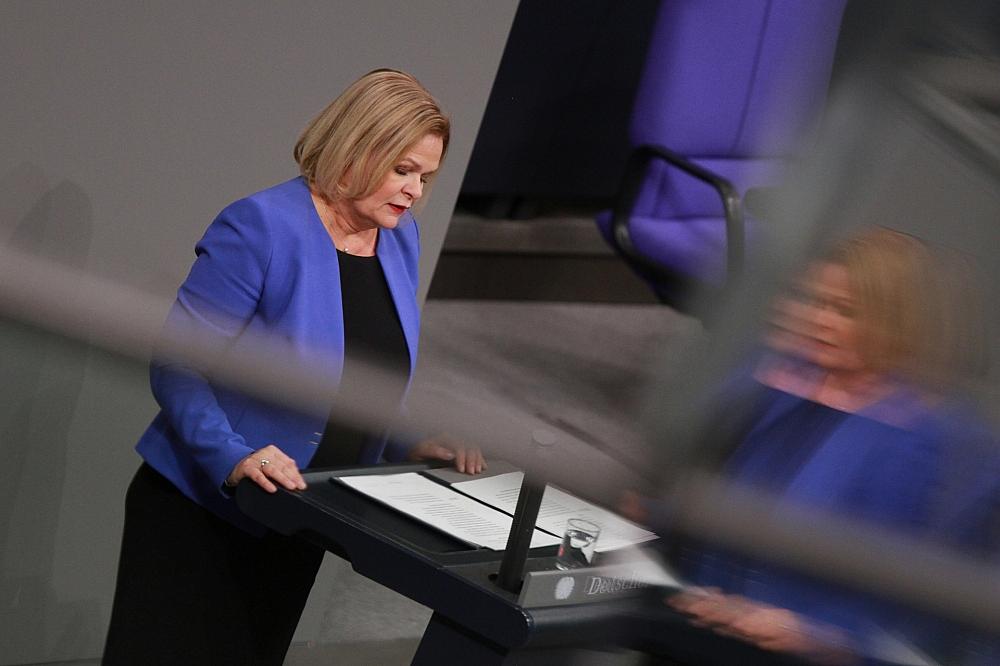 Faeser prüft Drittstaaten-Asylverfahren