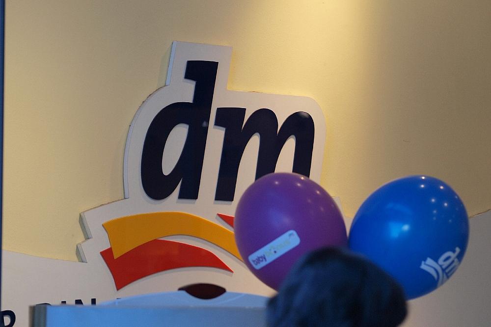 DM will im zweiten Halbjahr mit Onlineapotheke starten