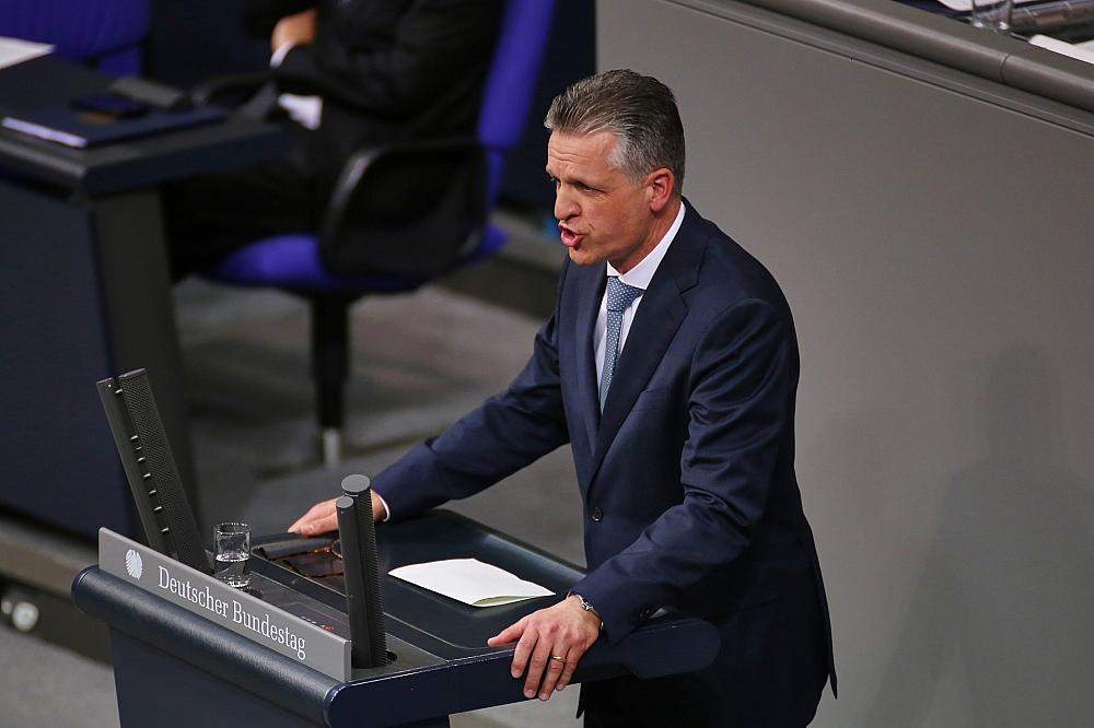 Frei weist Merkels Kritik an Abstimmung mit AfD zurück