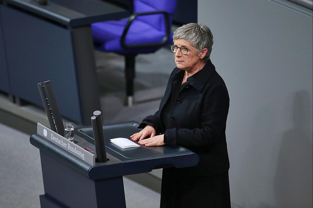 Haßelmann kündigt Gespräche mit Union und SPD zu Schulden an