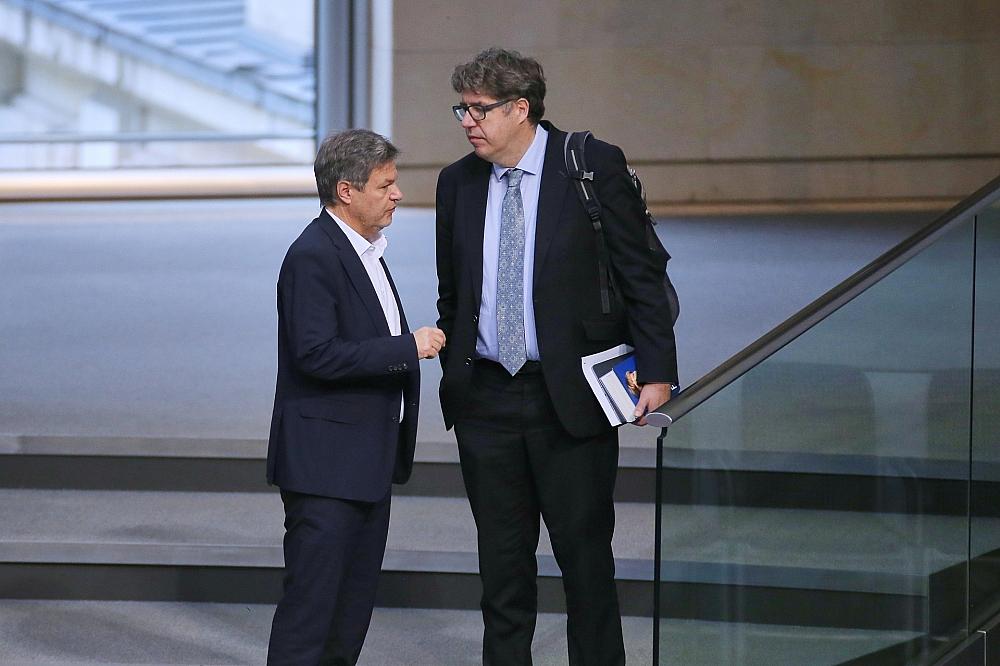 Kellner wollte mit Merkel-Buch „böse Geister“ vertreiben